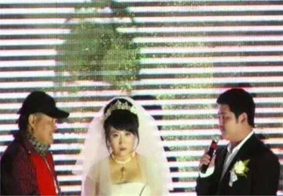 赵本山大女儿赵玉芳:"倒贴"300万嫁穷小伙,婚后被丈夫宠成宝