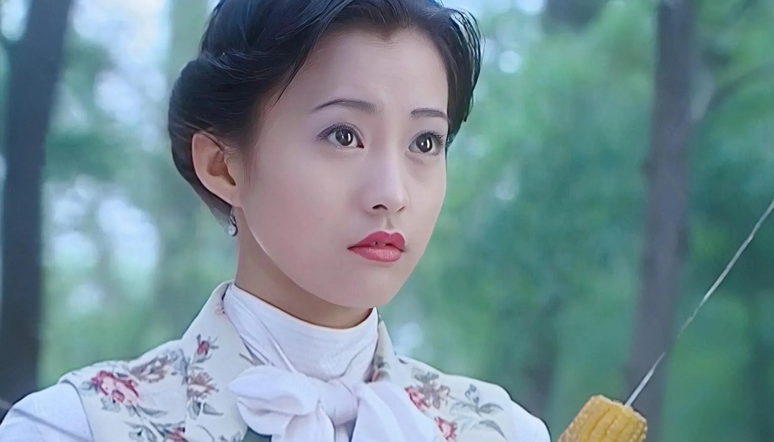 郝蕾年轻身材火辣,另类十三姨成经典,回忆杀来袭