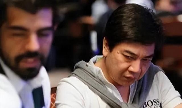 "世界赌王"邱芳全:每次领奖都身披五星红旗,横扫美国各大赌场