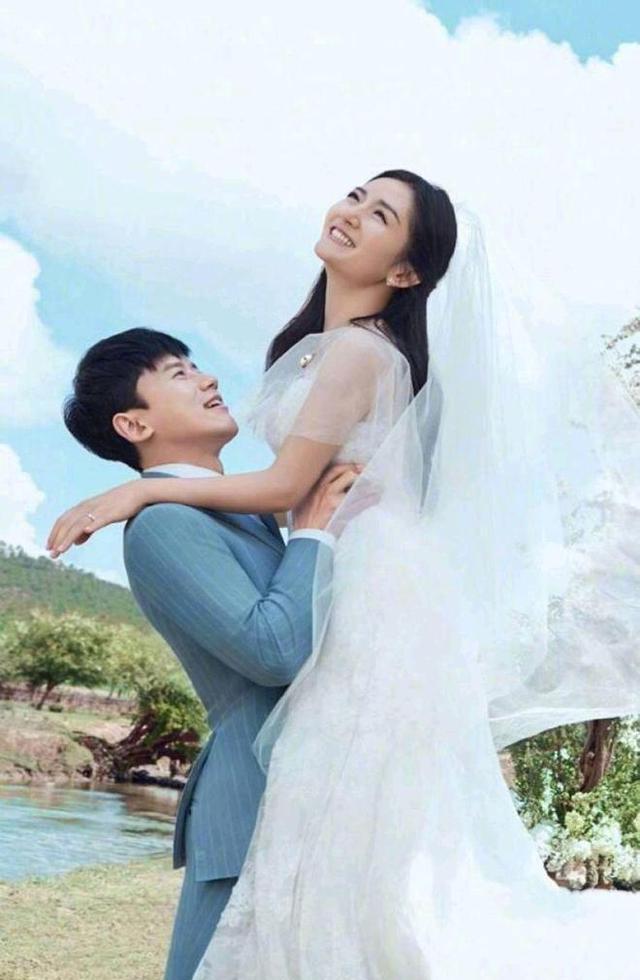 谢娜张杰结婚13周年放大招,老夫老妻甜似初恋,细节更戳人