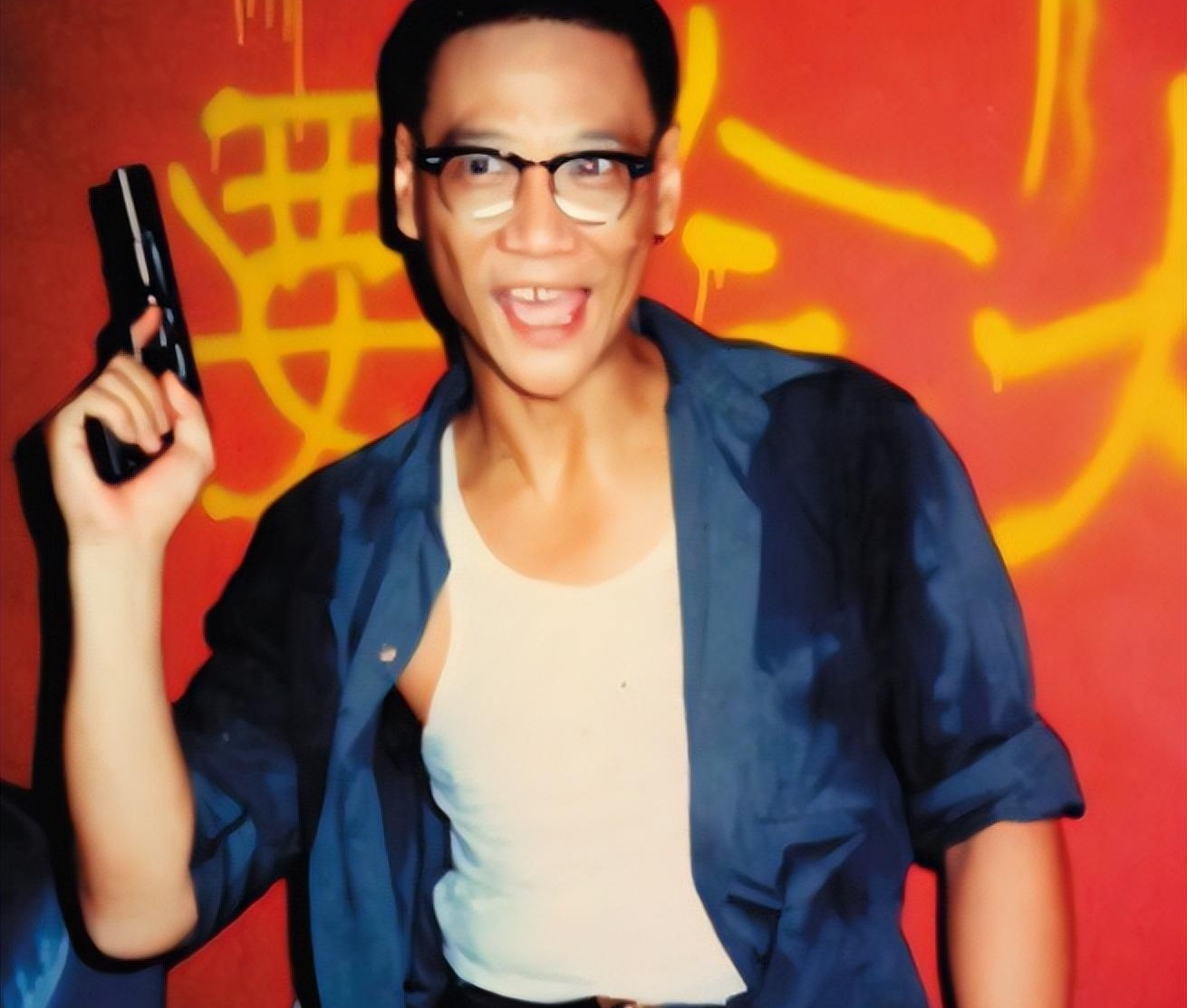 捧红周润发助飞刘德华,演反派致孤,何家驹离世竟无人送终