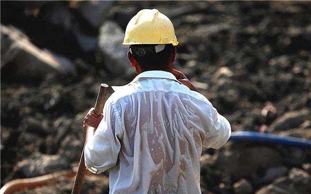 中国夏天最炎热的4个城市,夏天简直是蒸笼,晚上能被热醒