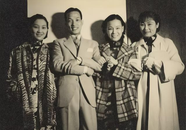 深夜回家妻子拒绝开门,37岁黎铿在公园徘徊片刻后,选择投湖自尽