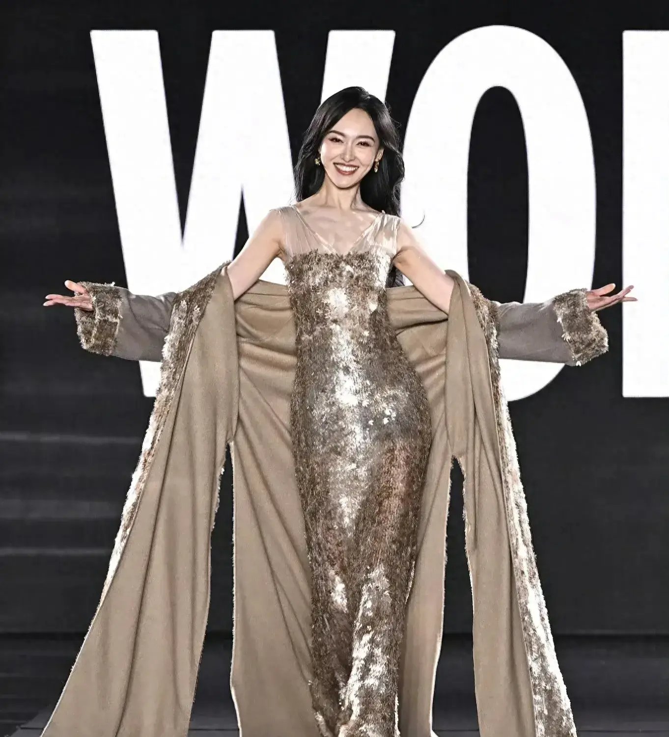 菲律宾 国宝级女星 露面网友乐翻似唐嫣又若李小璐