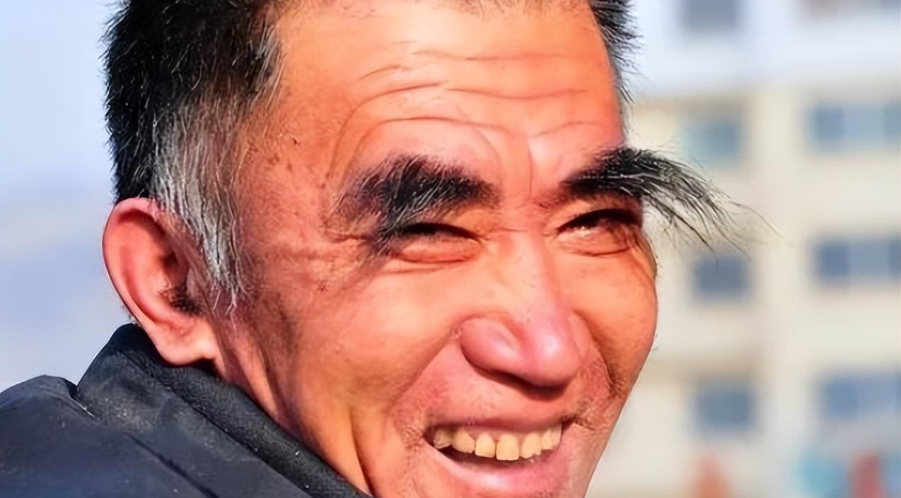 眉毛一根长,胜过万担粮?揭秘长寿眉的玄机与寓意