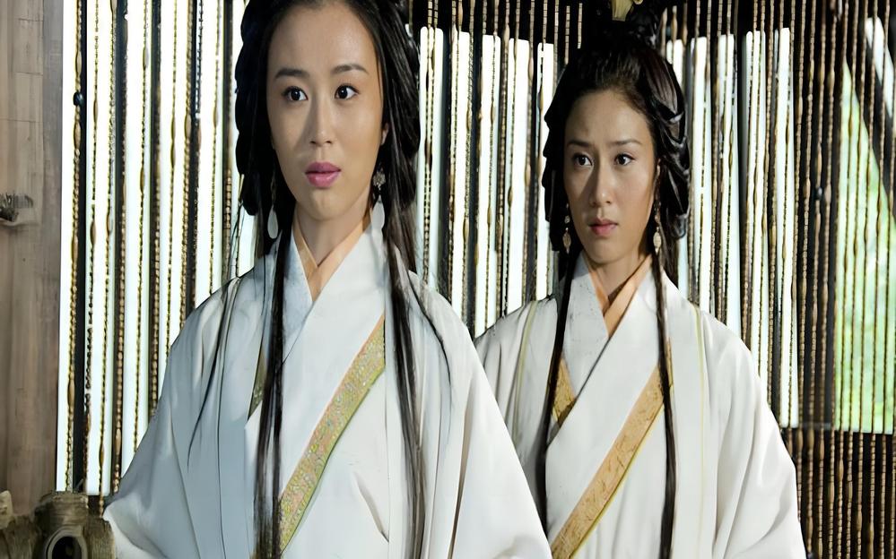 《新三国》:小乔暗助诸葛亮脱身,眼神交流,规矩何在