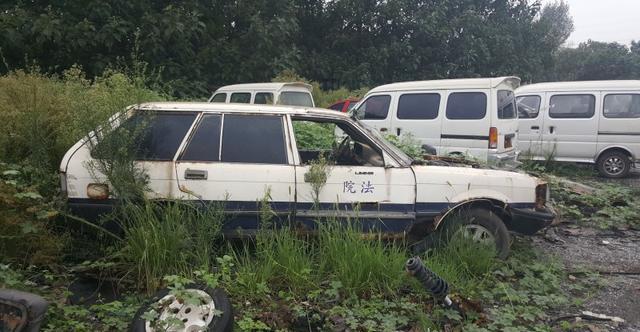 是否记得仪征黎明旅行车?90年代爆火,原型为丰田皇冠133