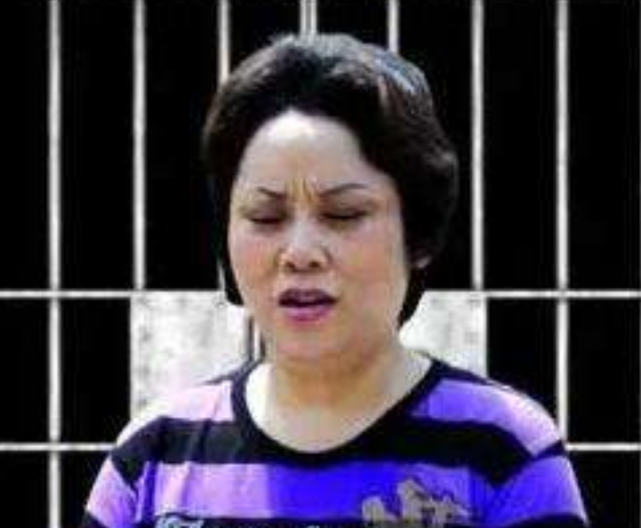 重庆赌场一姐谢才萍,16个小鲜肉对她甘愿沦陷,其中一个被判刑