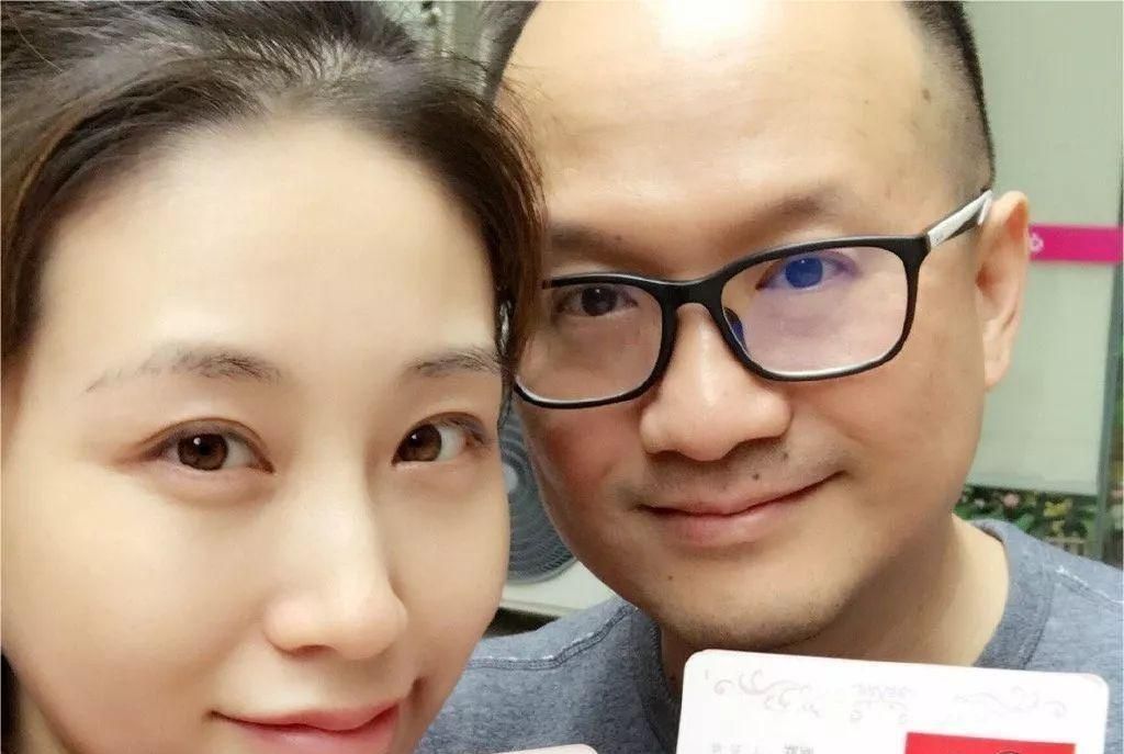 原以为是嫁进豪门,没想到老公去母留子,周美毅遭骗婚有多惨?
