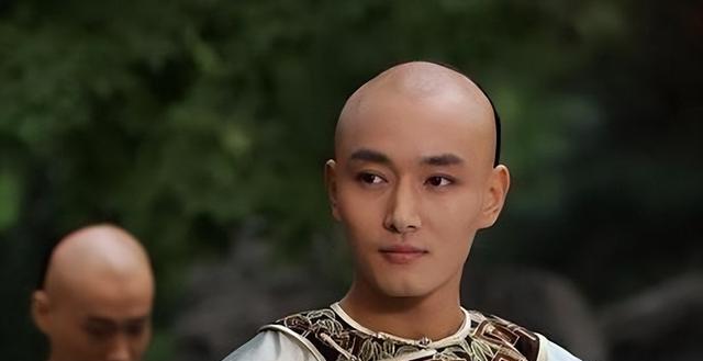 "果郡王"李东学不红,是因为他正在"另一个圈子"里,红得发紫