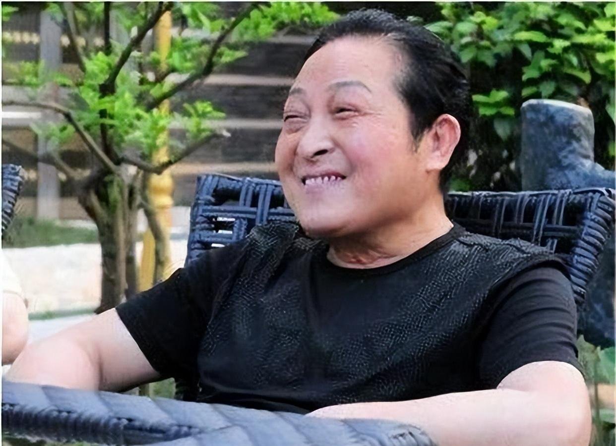 王林"王府"今非昔比,豪华别墅变野鸽乐园!