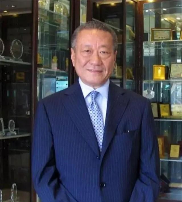 赌王大舅哥蓝铧缨:出面劝退张子强,让气功大师王林吃了瘪