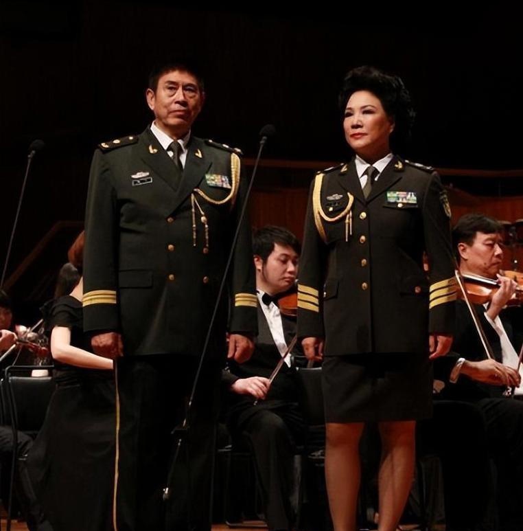 著名歌唱家王秀芬:痛失挚爱程志,与播音员丈夫演绎一生深情