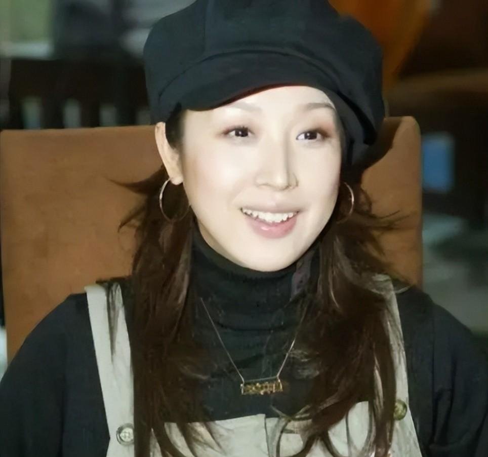 歌手孙悦:嫁大9岁10亿富豪生娃,儿子像极妈妈,堪称人生赢家