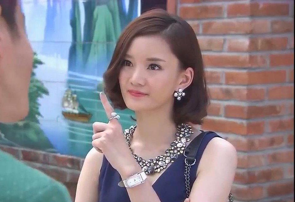 演员馨子:事业巅峰时选择重回校园,再复出已无人认识