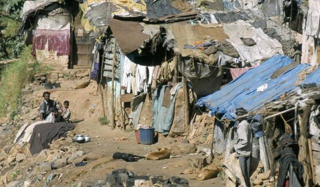 扶不起的阿斗,苏联养了15年,中国养了20多年,为何还是贫穷落后