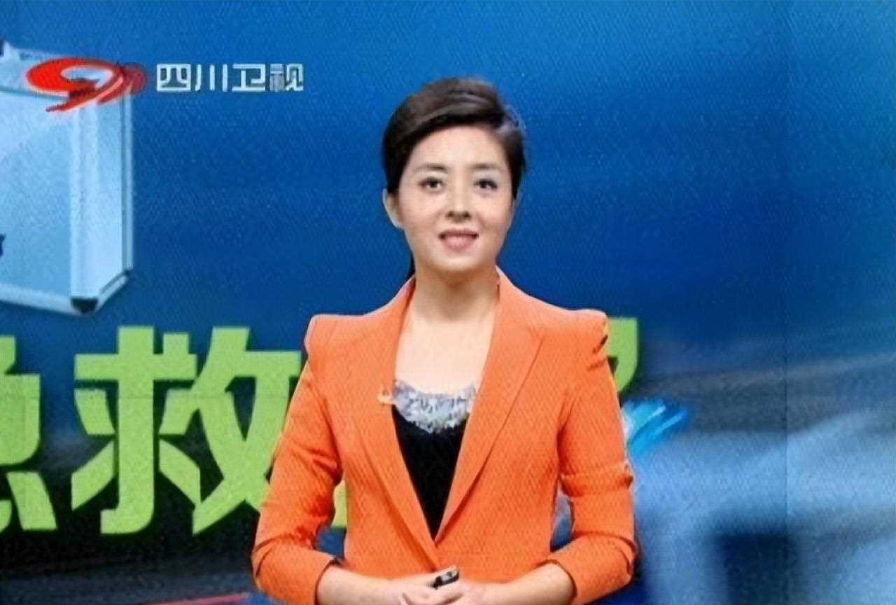 四川主持人佟瑶,深夜喝多下车 "方便" 10 分钟后 只剩高跟鞋