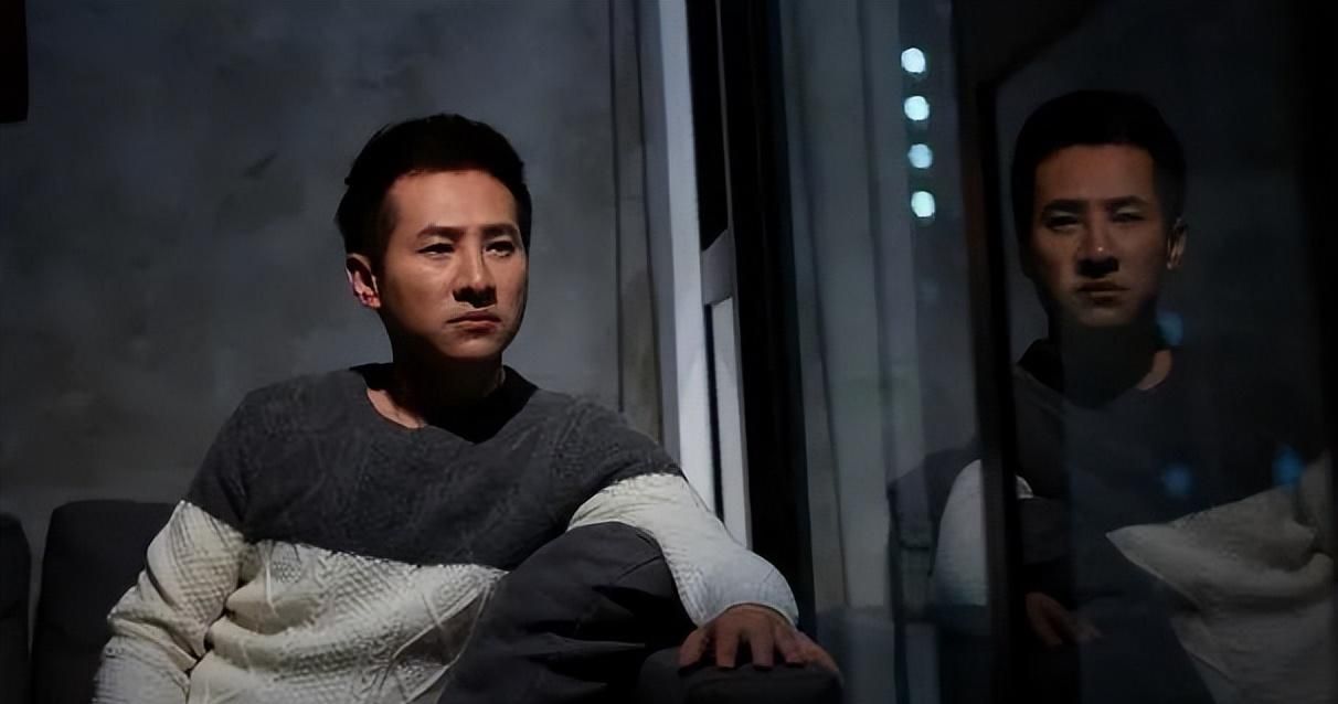 因老人与海爆红,后被金星犀利劝改名的海鸣威,今现状令人唏嘘