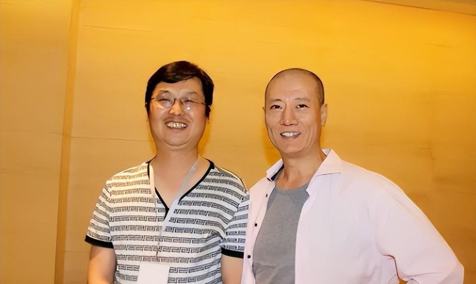 央视女导演娄乃鸣:乳腺癌切除手术后,丈夫比她小7岁,现状怎样