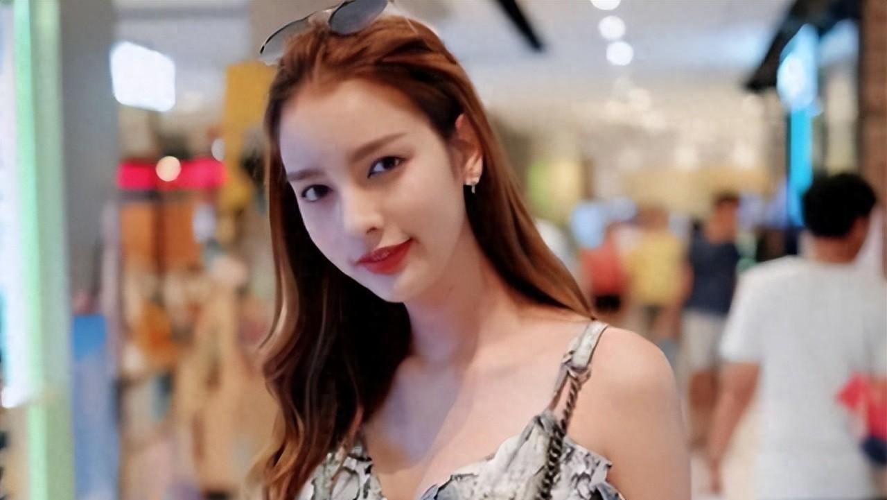 泰国人妖皇后妮莎被富商花500万娶回家,如今生活如何?