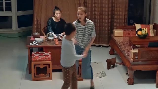 变形计:"穷养儿,富养女"的刘思琦,如今7年后,她过得怎样?