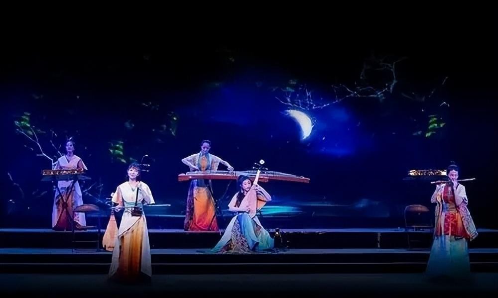 21 年前,"女子十二乐坊" 超火,却去日本发展,后来咋样?