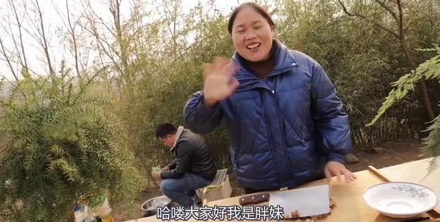 安徽农村网红胖妹爱吃肉,每顿饭重油重盐,32岁看起来像42岁