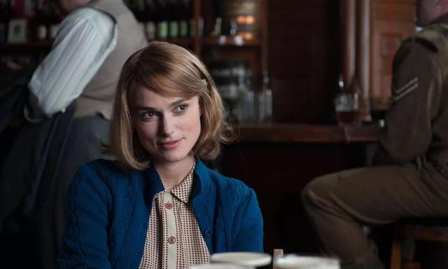 《蓝丝绒》:黑暗背后的真相,是否值得揭开?