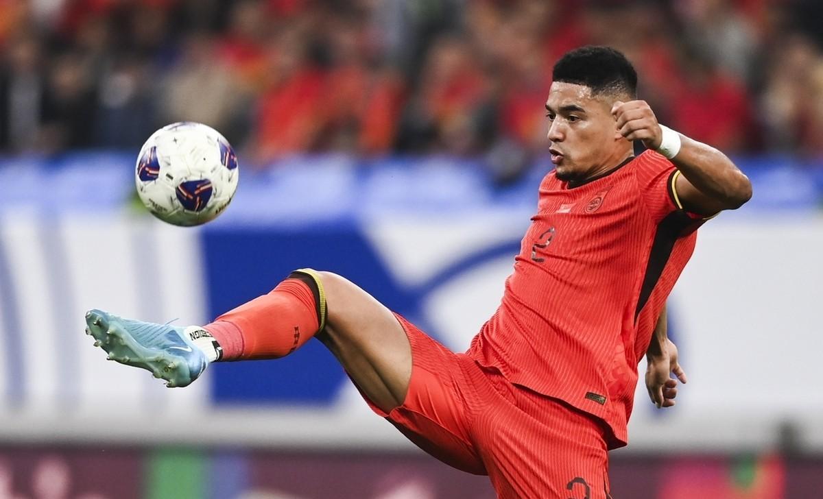 国足生死战前!蒋光太受伤疑云