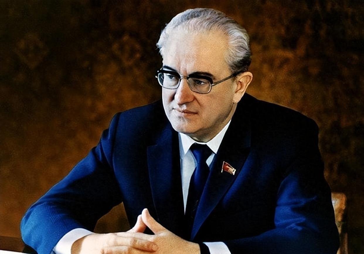 若安德罗波夫能多执掌几年,苏联也不会解体那么快