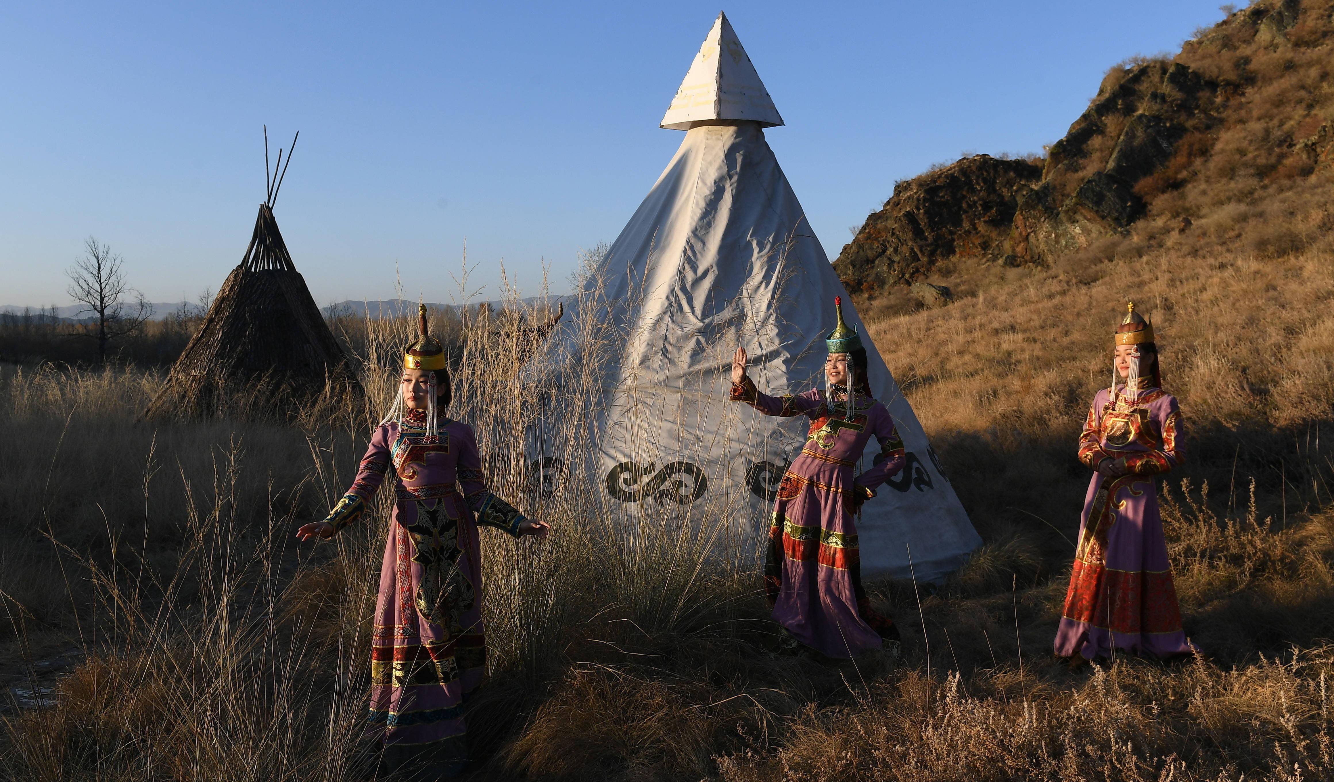 "脱离"中国的图瓦共和国:国籍换了,但丢不掉三个中国胎记