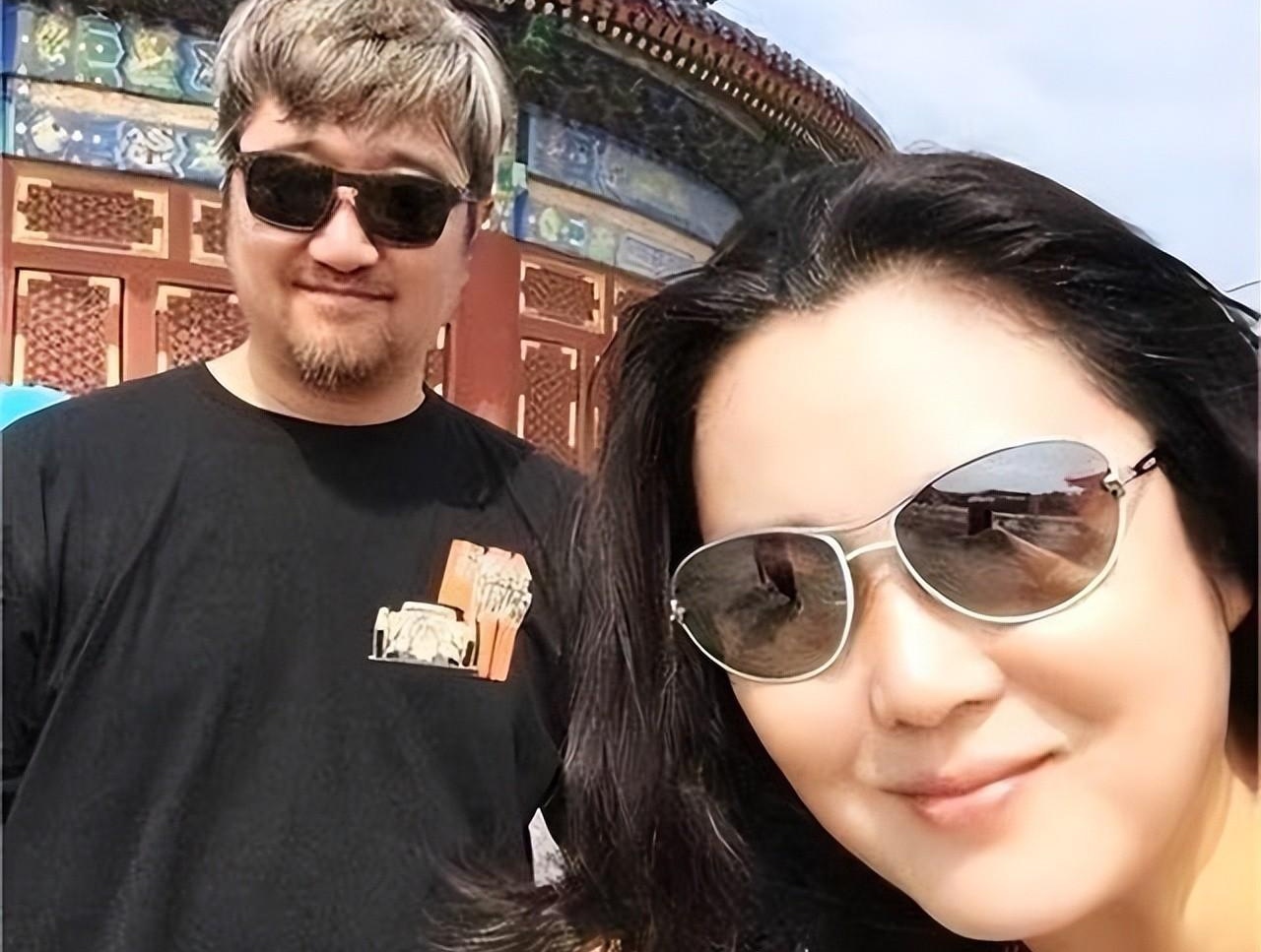 演员王茜华:43岁为小丈夫生子,我这辈子最无悔的决定