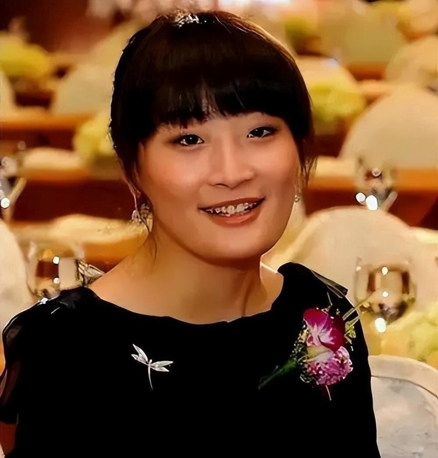 娃哈哈千金宗馥莉:亿万富翁为何孤单?