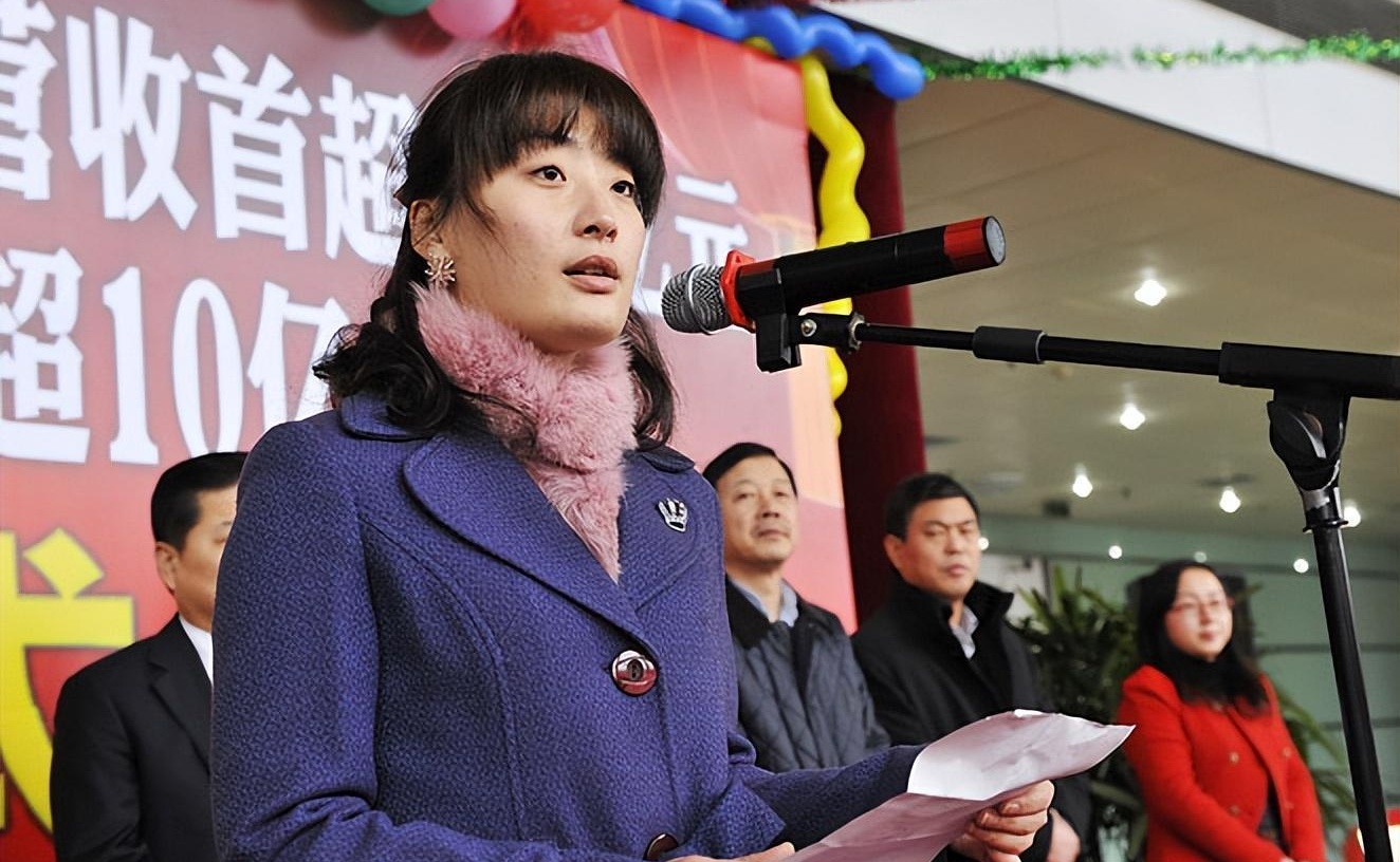 41岁娃哈哈千金宗馥莉,终为"不婚不育"生活,买单时刻到来