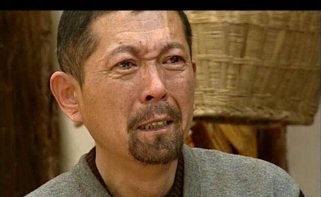 他是许三多父亲,当了半辈子配角,50岁才成名,不该无人问津