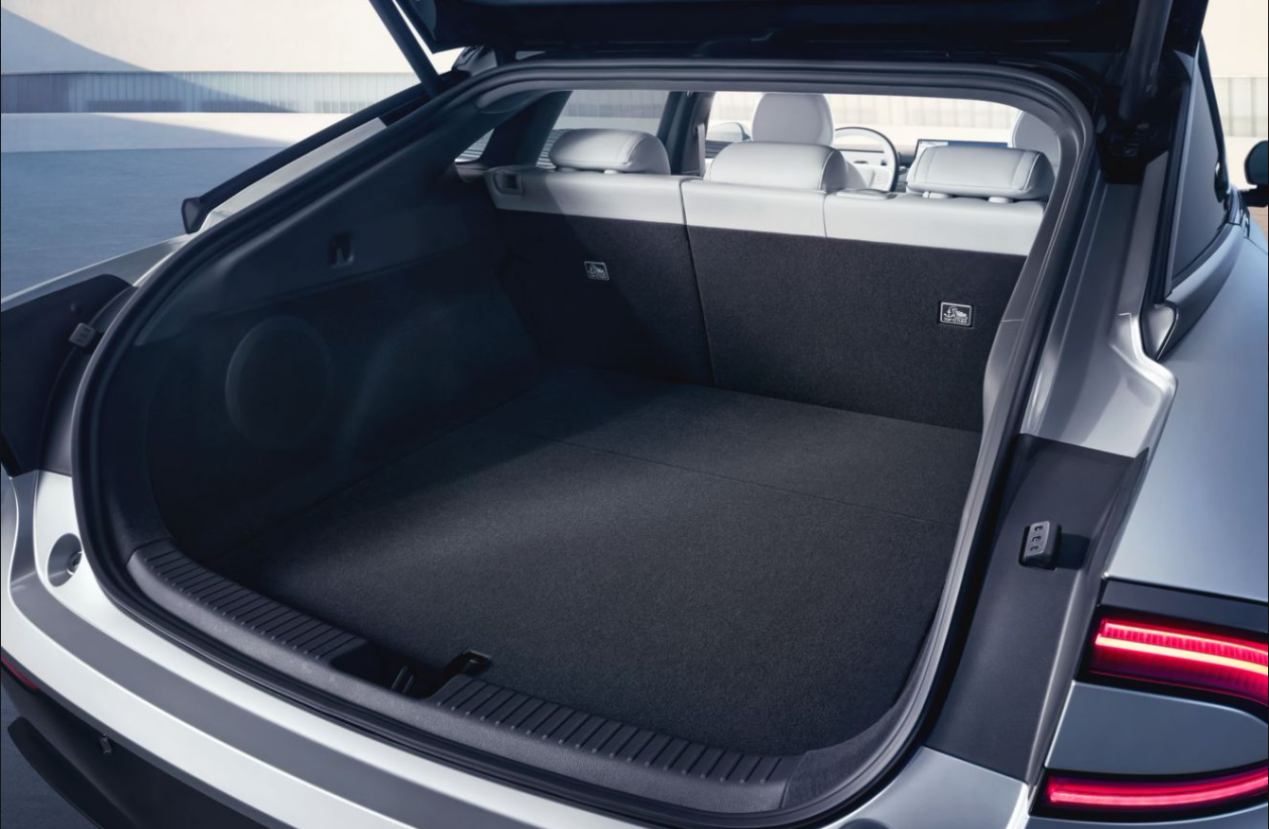 小鹏 p7 :掀背式后备箱背后的空间魔法