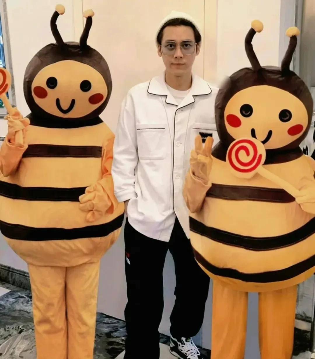 李易峰退圈后保持低调发文字表决心改错计划以舞蹈谋生