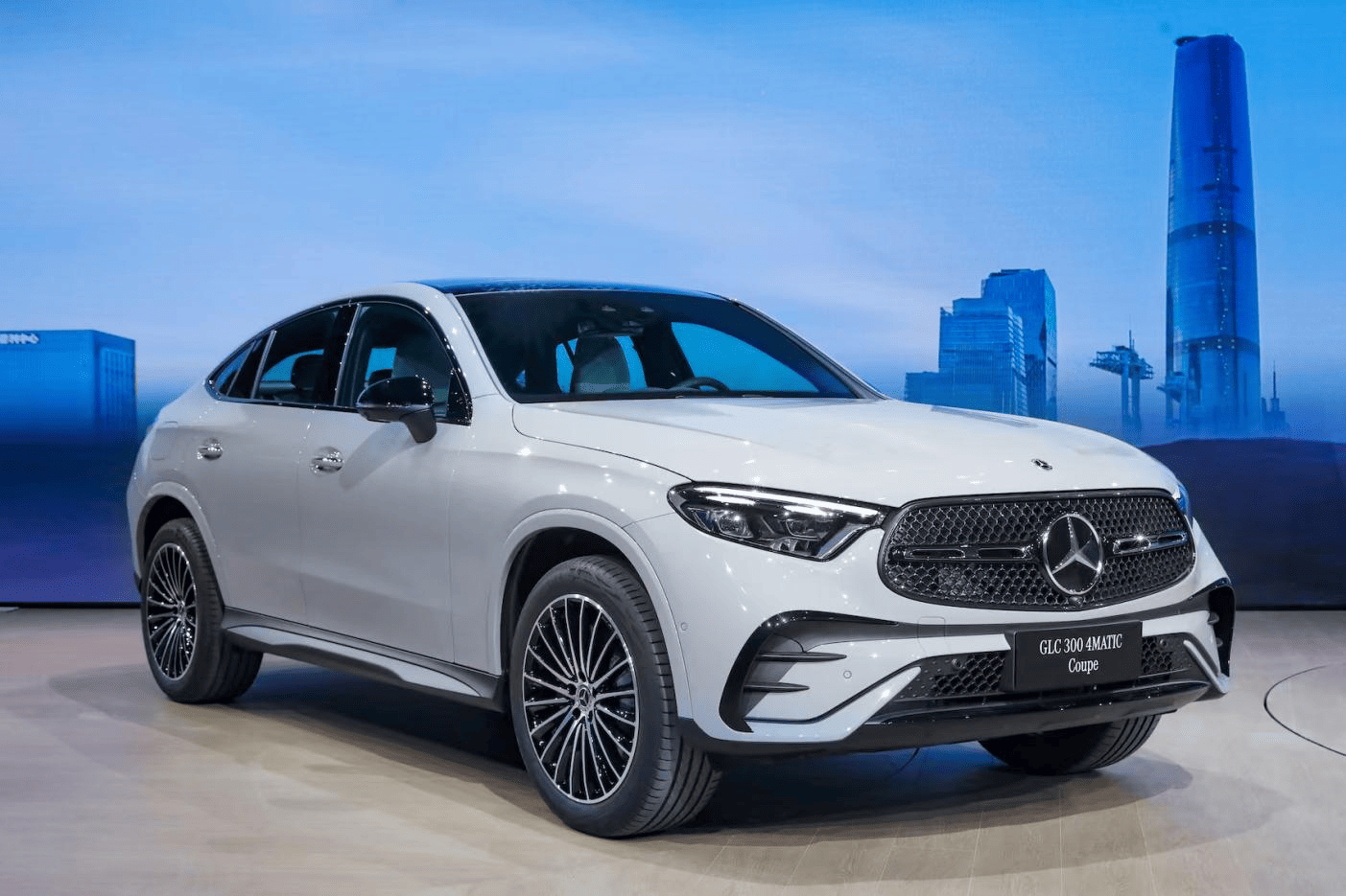 奔驰全新纯电g级越野车亮相2024广州国际车展