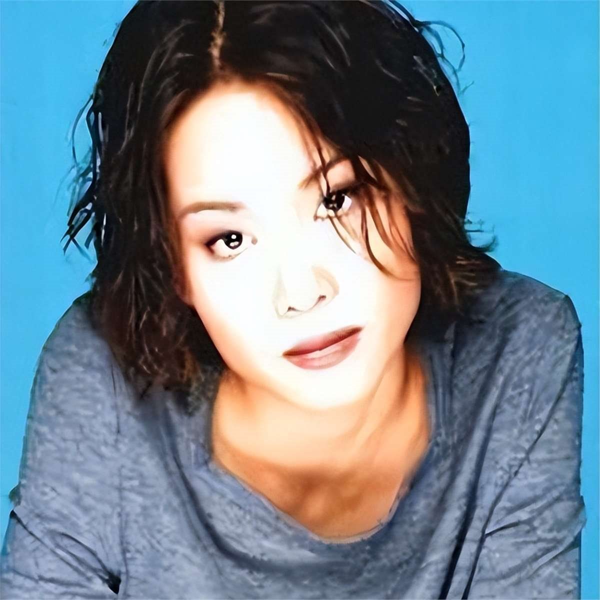 许美静:唱片销量"碾压"刘德华,和王菲齐名,如今49岁无人认识