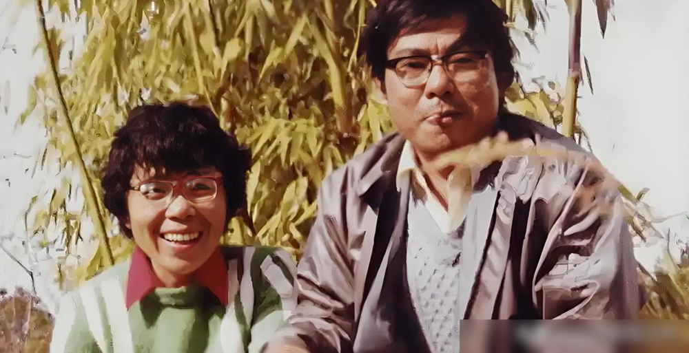 1990年张桂梅和丈夫的合影6年后去世悲痛不已
