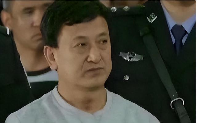 盗墓贼姚玉忠:自学风水,发明一专业盗墓工具,30年盗走5亿文物