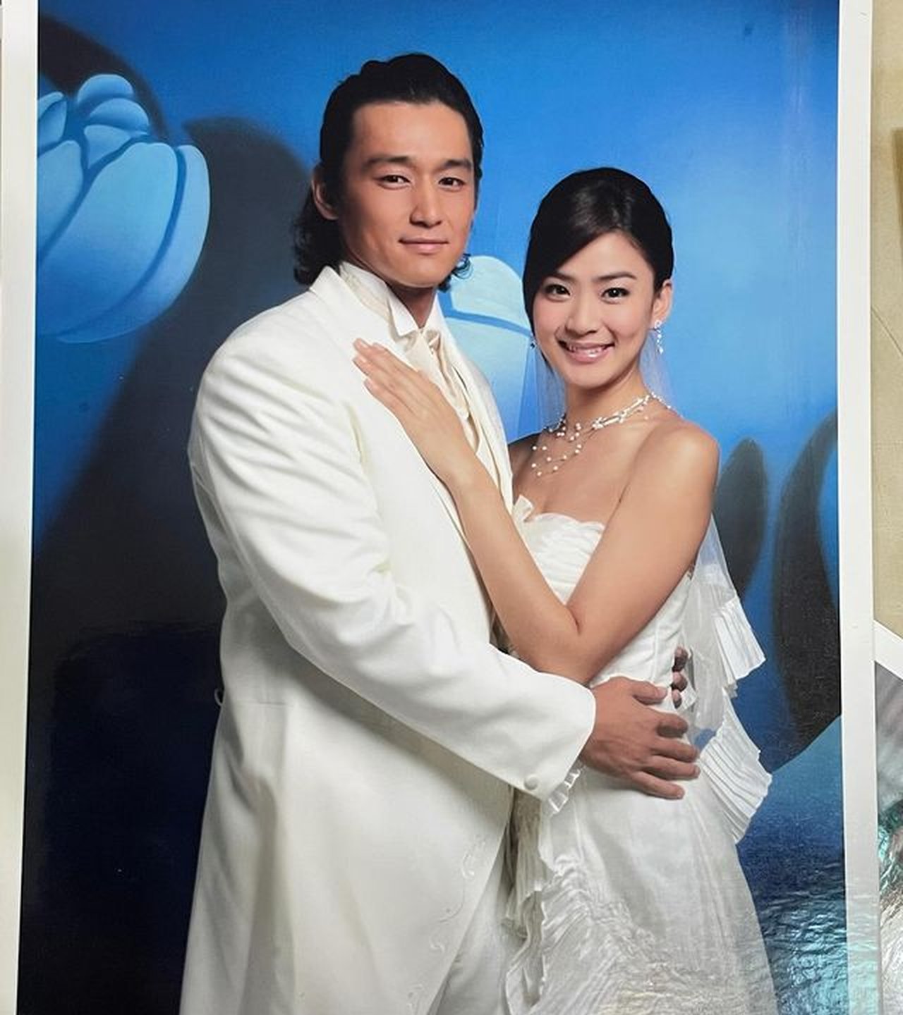 46岁的洪小铃官宣结婚怀孕,双喜临门,老公张天霖晒婚纱照!