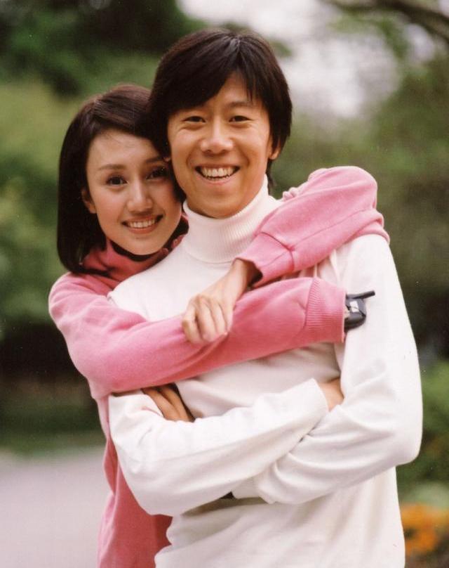 结婚15年后再看袁泉:嫁给"不务正业"的夏雨,却成就一生幸福