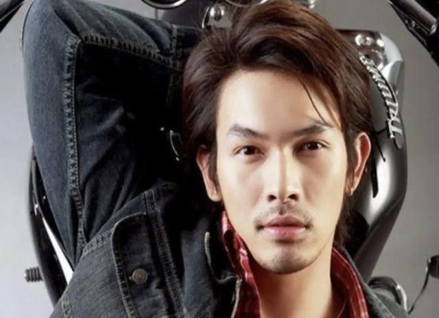 结婚15年从未领证?泰剧《爱的被告》男主aum,确认和nat离婚