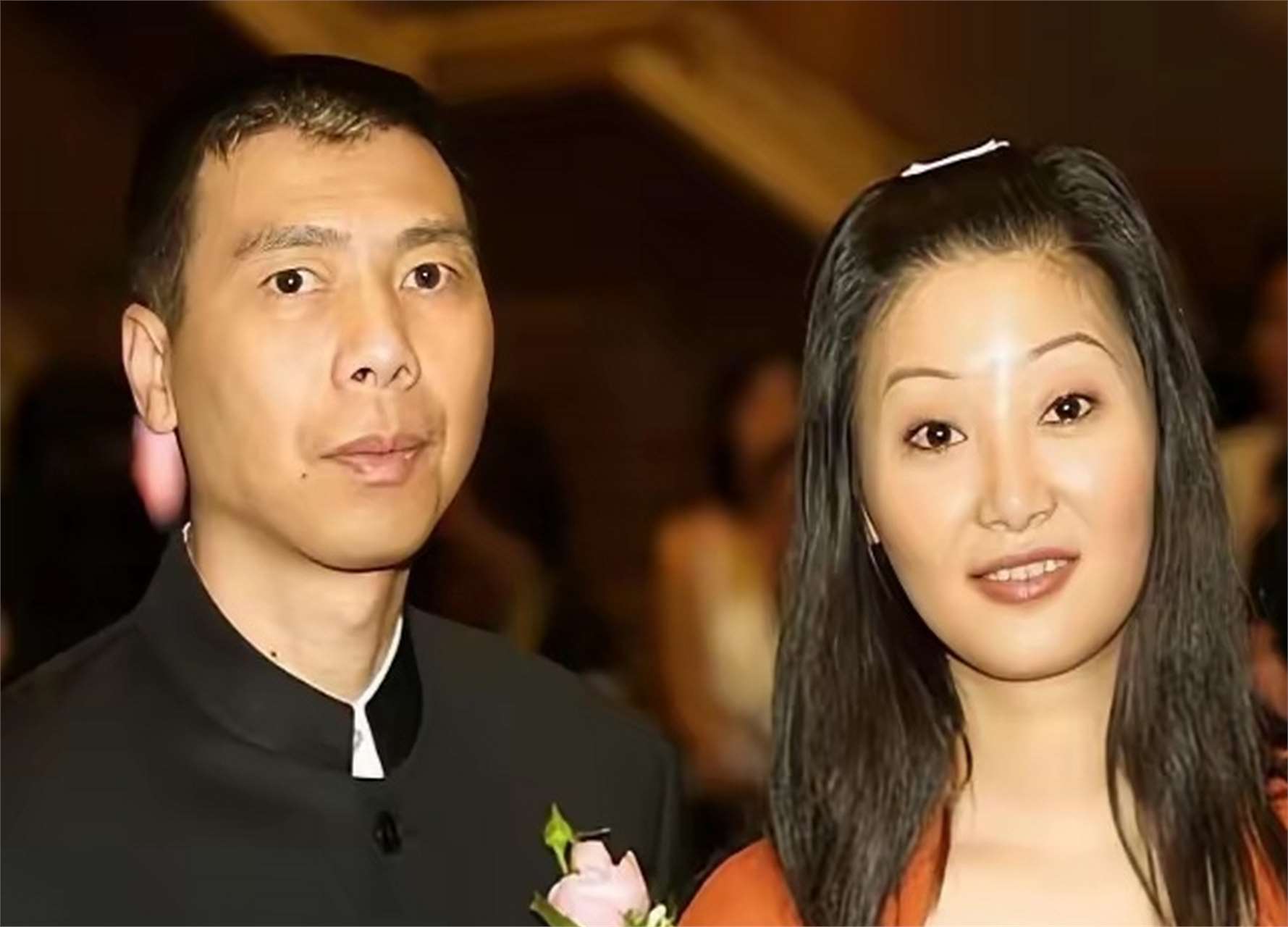 冯小刚前妻张娣:苦熬徐帆七年青春,离婚后仍照顾瘫痪的婆婆