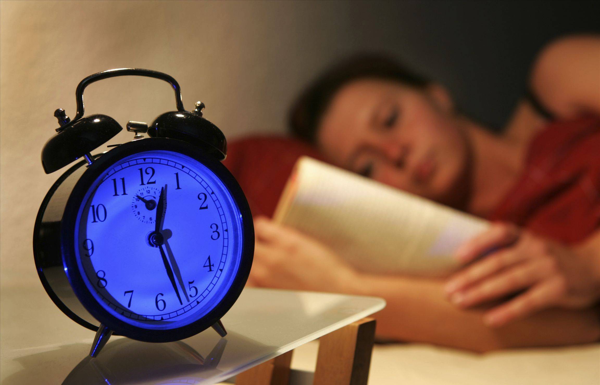 失眠了怎样尽快入睡:哪条捷径能让困意瞬间来袭?