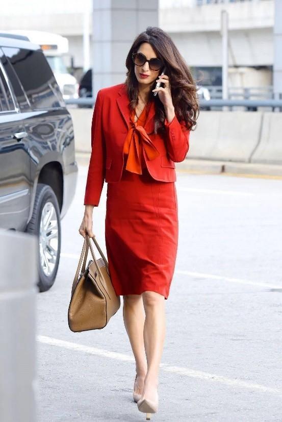 62岁克鲁尼甘当绿叶,45岁老婆是全球最辣律师,漂亮还有气场