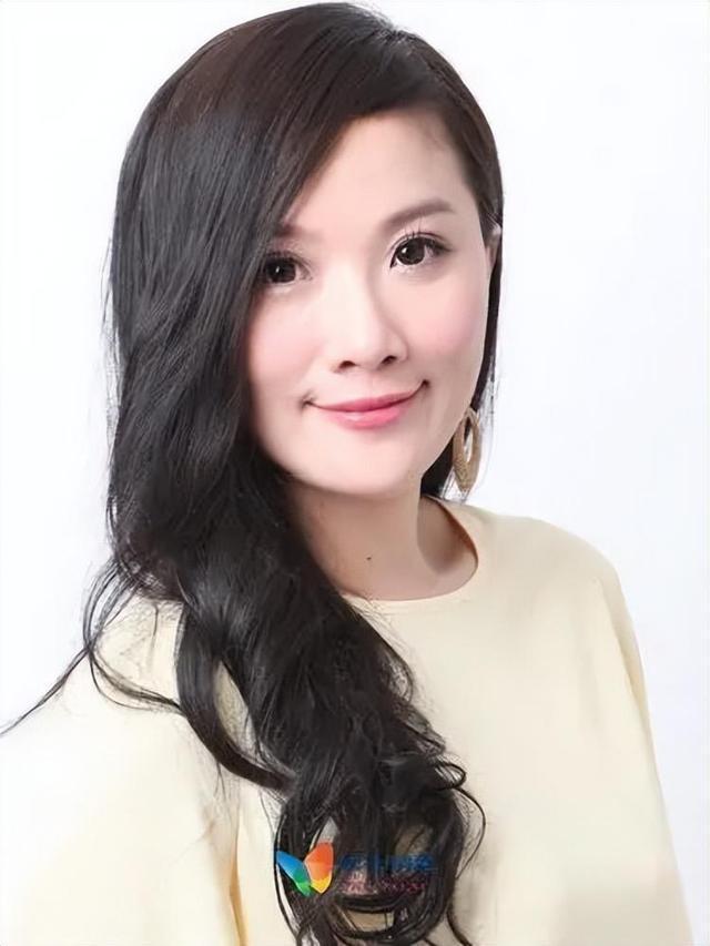 苏宁老板娘 陈怡图片