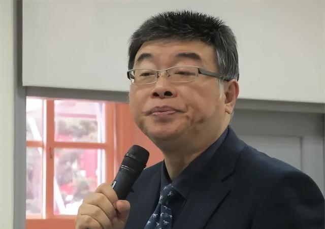 今日头条邱毅个人资料(邱毅说头条视频2020)