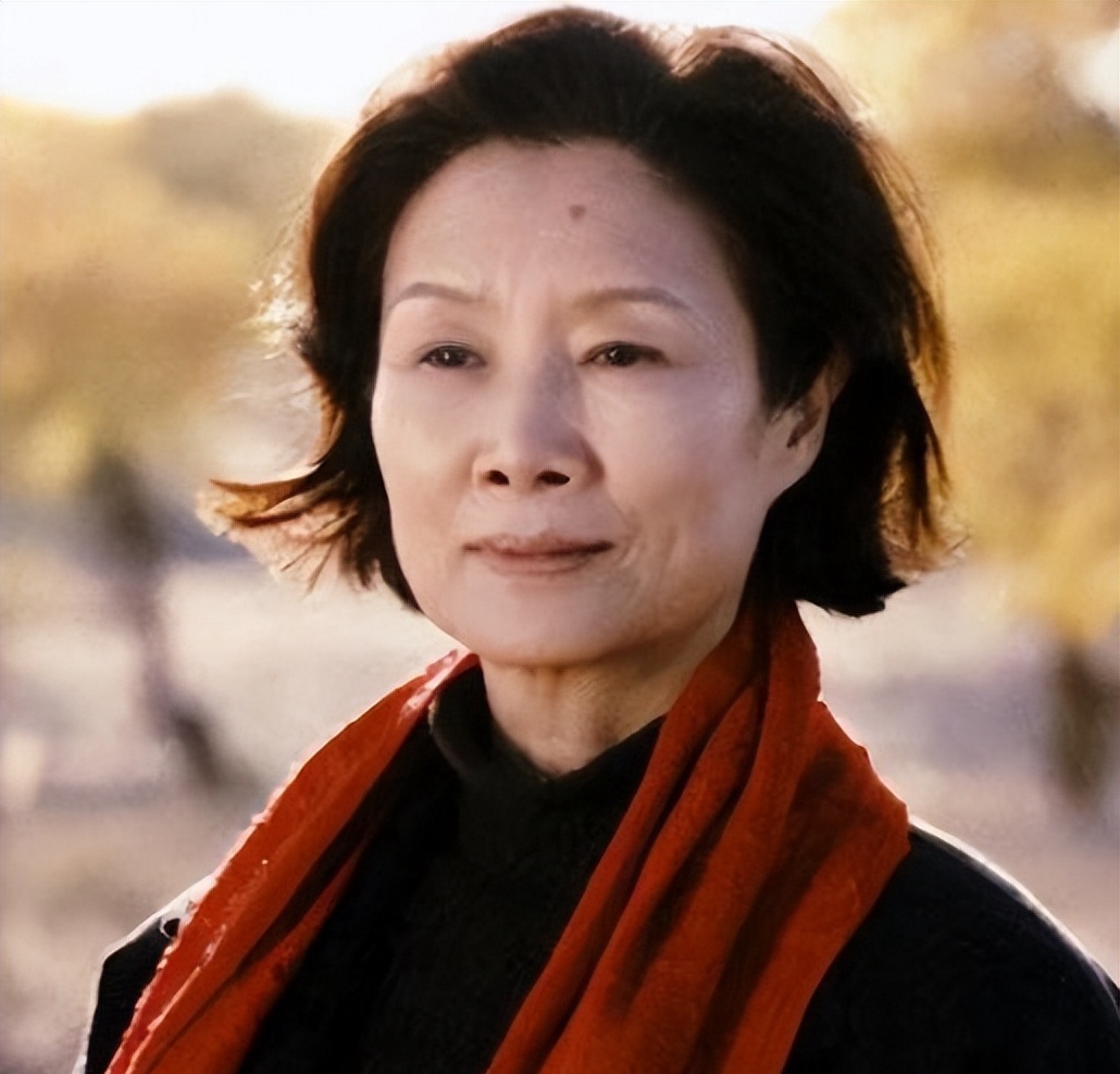 "人生赢家"吕中:儿子是导演,儿媳是影后,女儿是她最大的骄傲